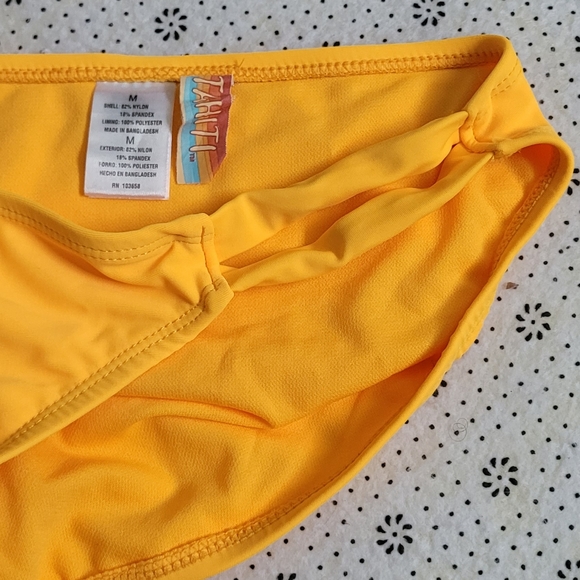 Tahiti Push up Halter Top Bikini Set Size Medium - Picture 3 of 10